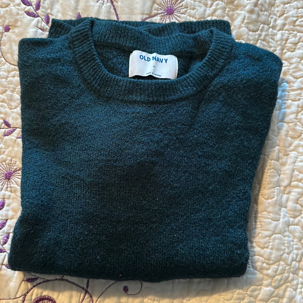 Old Navy emerald green sweater